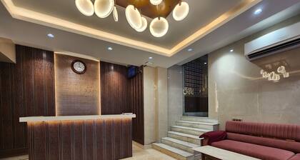 Hotel Pushpak International