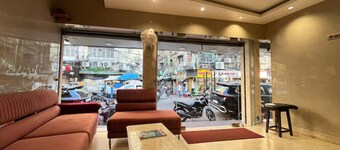 Hotel Pushpak International