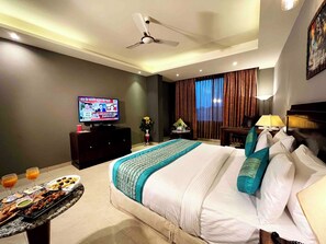 Executive Double Room, City View