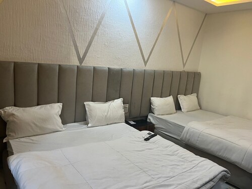 Hotel Shivi Grand Haridwar