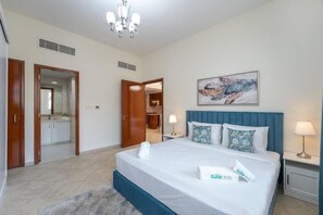 1 slaapkamer, een strijkplank/strijkijzer, wifi, beddengoed