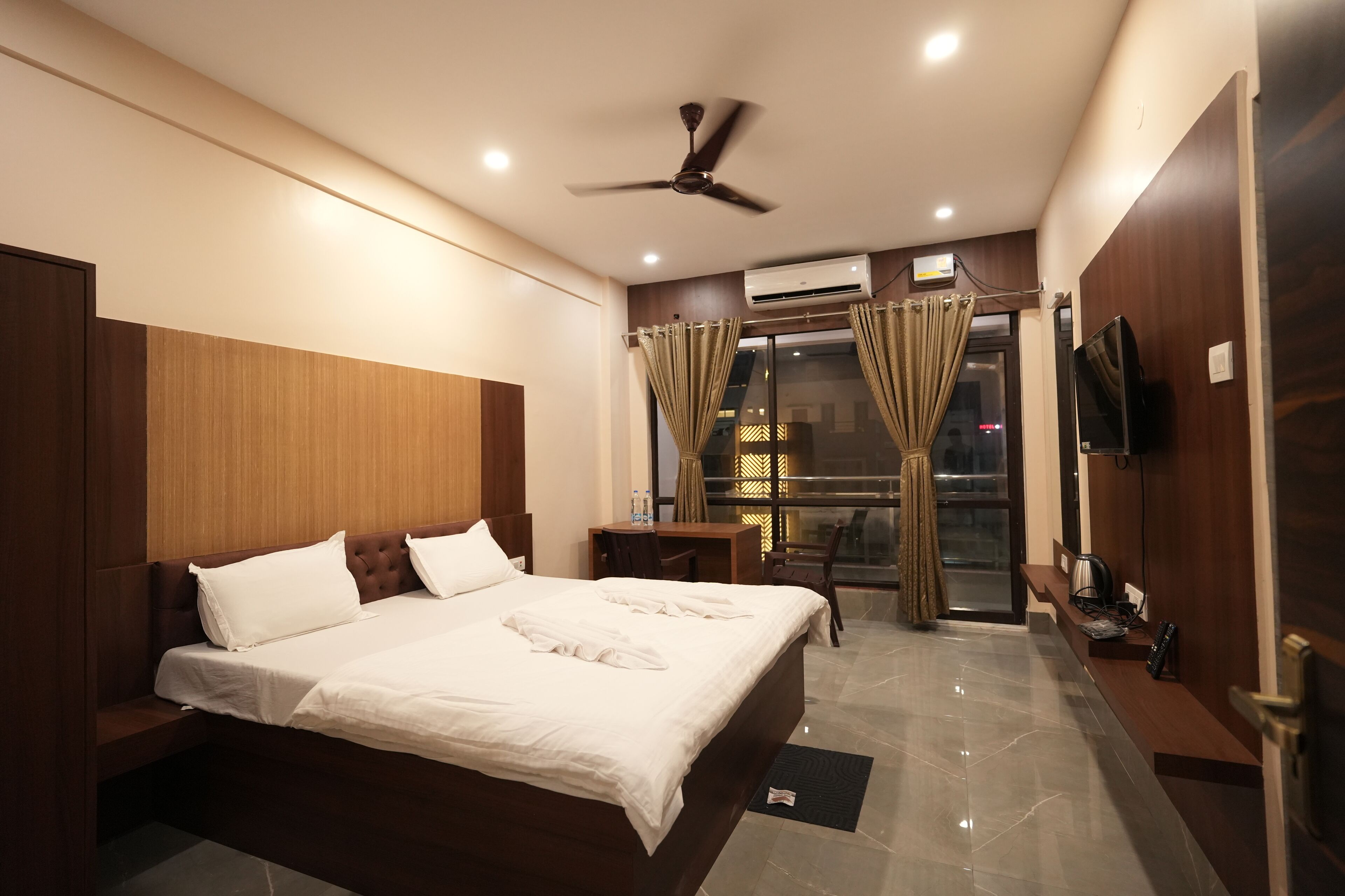 Deluxe-Zimmer, eingeschränkter Meerblick