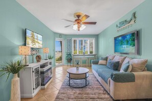 Televisio, DVD-soitin, työhuone