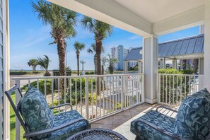 Terrace/patio - Grand Caribbean 111- ground level by pool (Orange Beach)