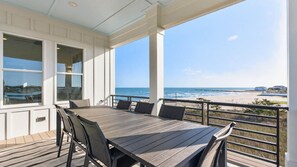 Outdoor dining - Oceanfront home with Panoramic Views (Ocean Isle Beach)