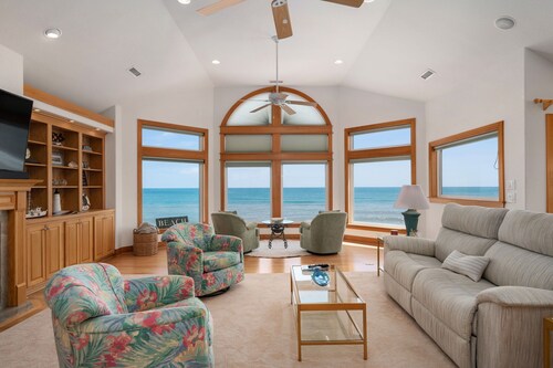 Oceanfront w Pool and Spas, GameRm, Dune Walkover