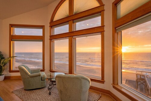 Oceanfront w Pool and Spas, GameRm, Dune Walkover