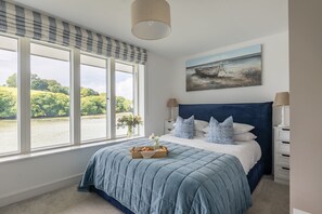 4 Schlafzimmer, Bügeleisen/Bügelbrett, kostenloses WLAN, Bettwäsche