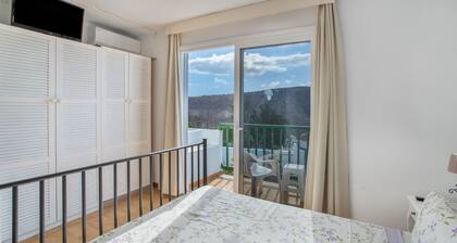 Vacation Home 'Carmelo' with Shared Pool, Wi-Fi and Air Conditioning