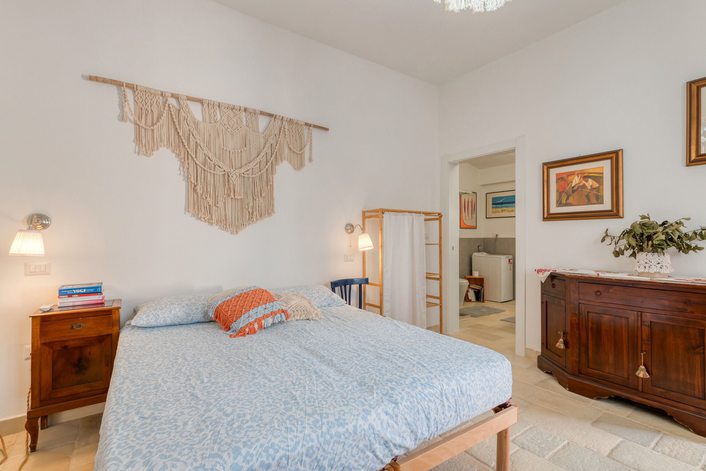 1 camera, Wi-Fi, lenzuola