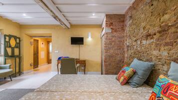 Bügeleisen/Bügelbrett, WLAN, Bettwäsche