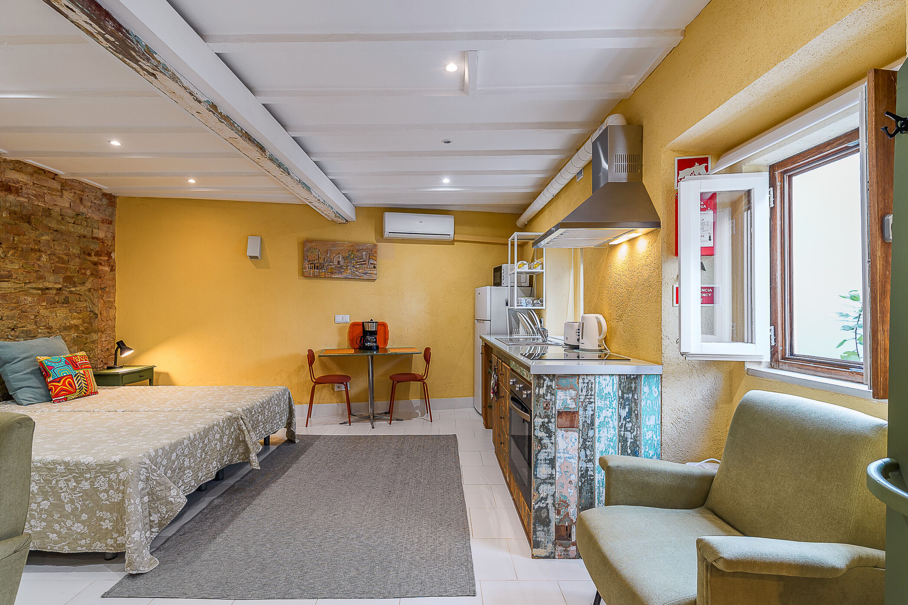 Bügeleisen/Bügelbrett, WLAN, Bettwäsche