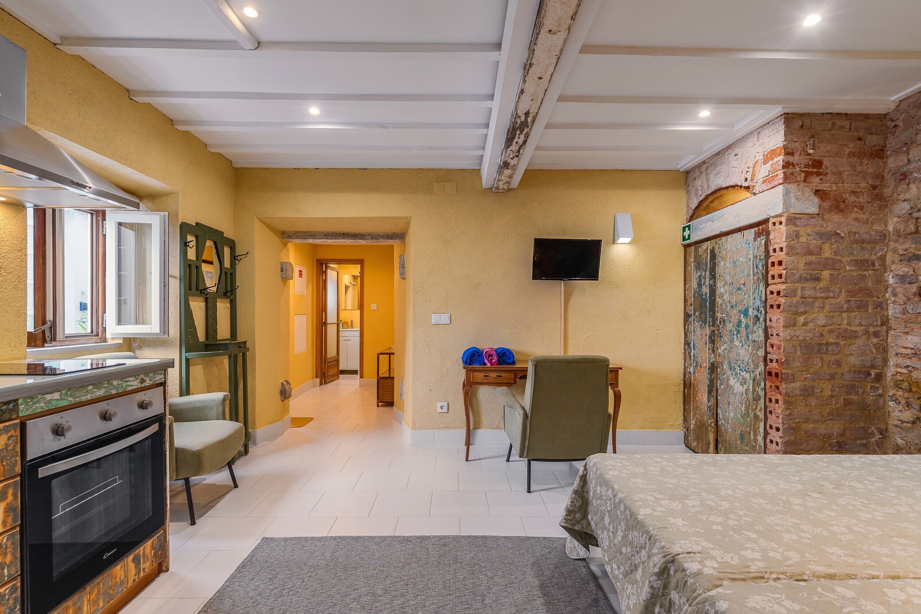 Bügeleisen/Bügelbrett, WLAN, Bettwäsche