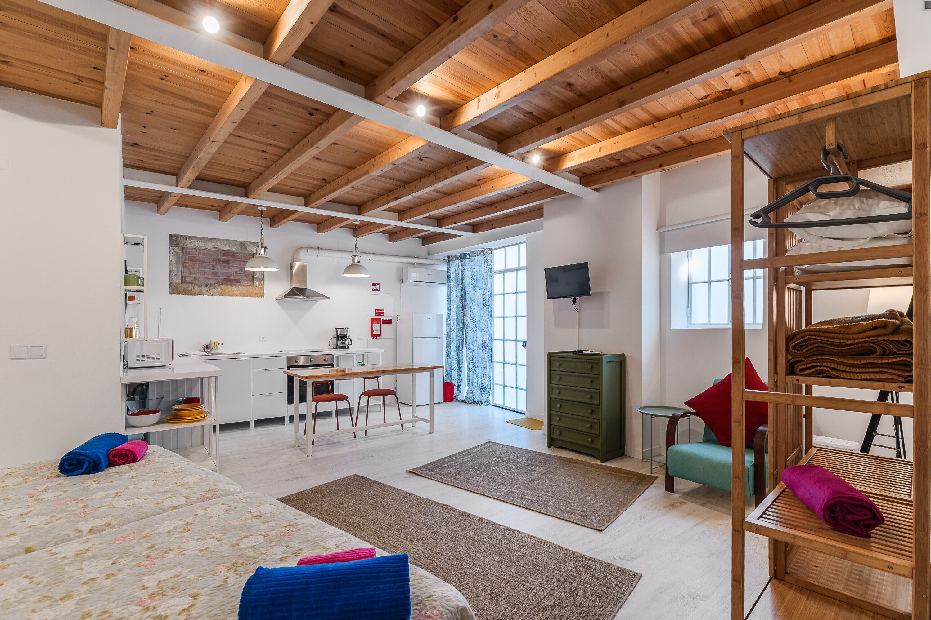 Bügeleisen/Bügelbrett, WLAN, Bettwäsche