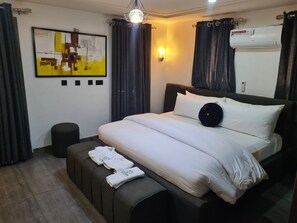 In-room safe, desk, laptop workspace, blackout drapes