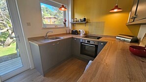 Kühlschrank, Mikrowelle, Ofen, Toaster