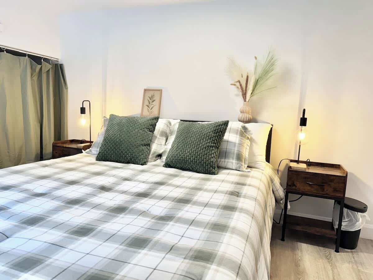 4 bedrooms, iron/ironing board, travel crib, WiFi