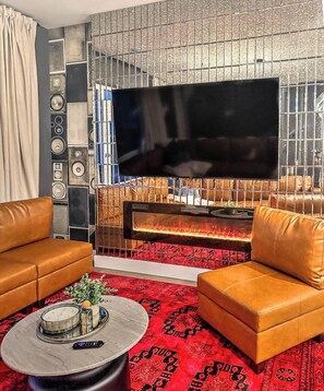 Interior - Lux Nash Escape•11 Beds•Hot Tub•Game Room + Pool (Nashville)