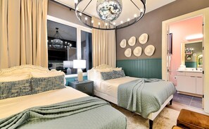 4 bedrooms, iron/ironing board, WiFi, bed sheets