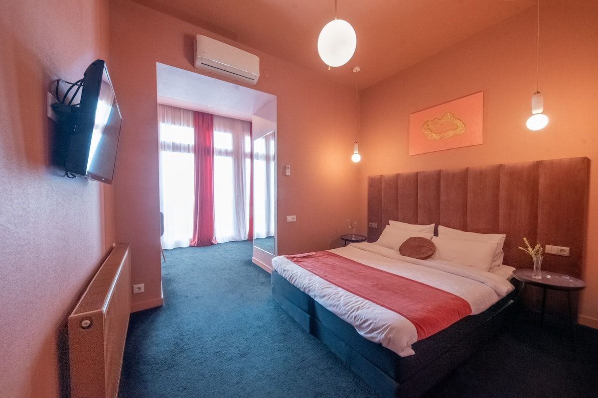 Double Room, Courtyard View | In-room safe, desk, laptop workspace, blackout drapes