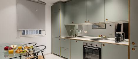 Fridge, microwave, oven, dishwasher