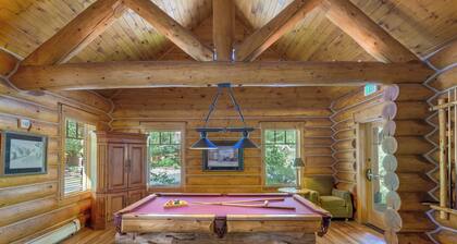 Mountain-View Townhome | 2 Mins to Slopes | Pool & Hot Tub Access