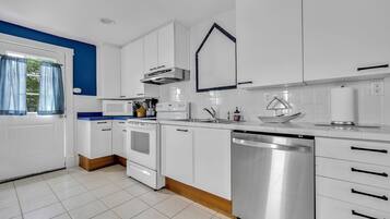 Microwave, dishwasher