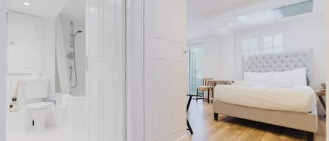 Internet, bed sheets