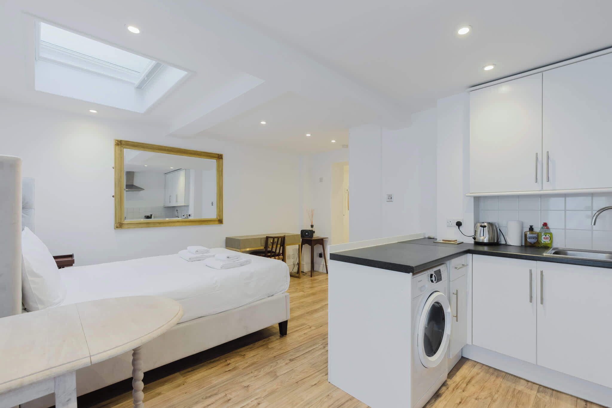 Internet, bed sheets