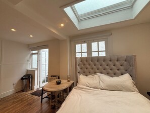 Internet, bed sheets