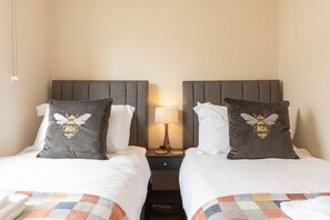 3 bedrooms, WiFi, bed sheets