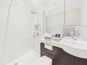 Apartment | 2 bedrooms, Internet