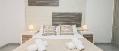 2 bedrooms, iron/ironing board, travel crib, free WiFi