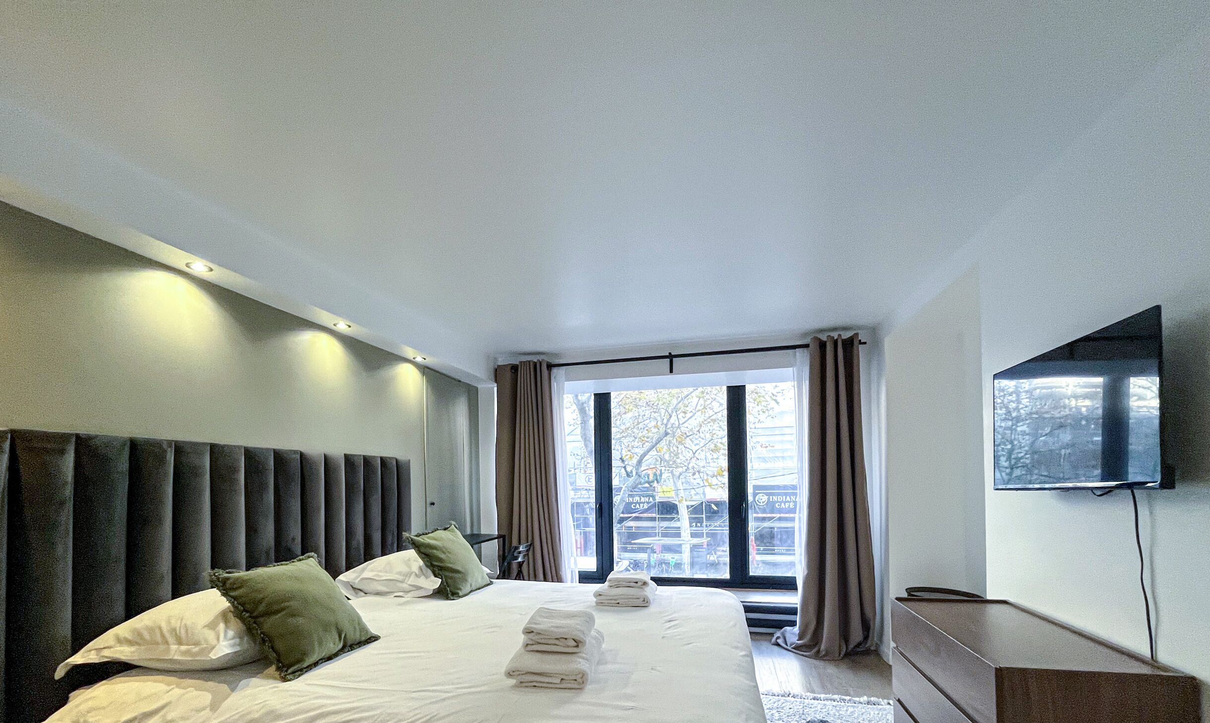 3 bedrooms, free WiFi, bed sheets