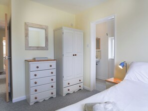 4 bedrooms, free WiFi