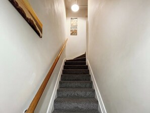 Unclassified image, 3 of 22, button