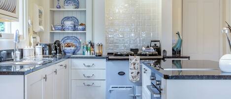 Lavavajillas, silla alta para bebés