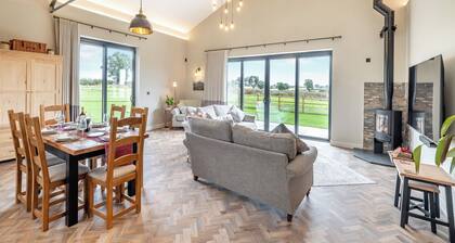 3 Schlafzimmer Unterkunft in Congerstone