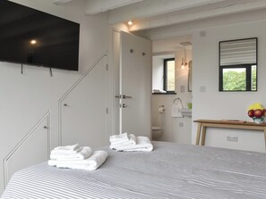 1 bedroom, free WiFi