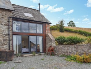 Exterior - The Granary - UK50401 (Boughrood Brecon)