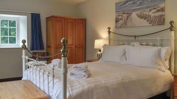 4 bedrooms, free WiFi