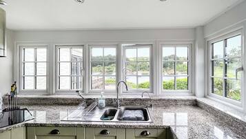 Dishwasher, highchair