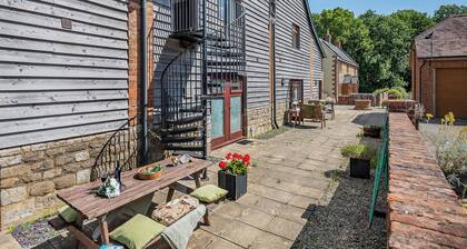 2 bedroom accommodation in Blandford Forum