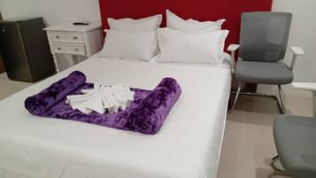 4 bedrooms, free WiFi, bed sheets