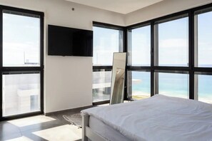 Tabla de planchar con plancha y wifi gratis 