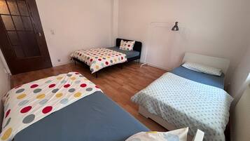 3 Schlafzimmer, Bügeleisen/Bügelbrett, WLAN, Bettwäsche