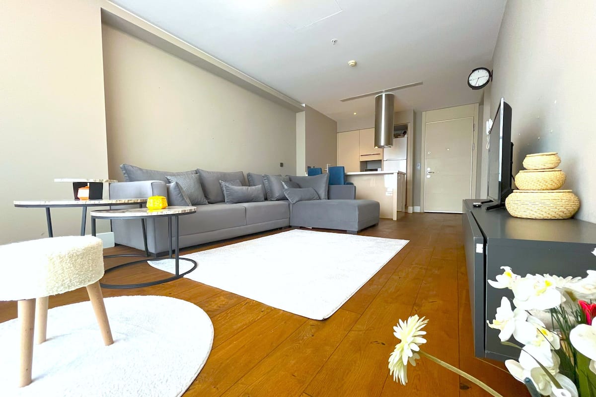 Soundproofing, iron/ironing board, free WiFi