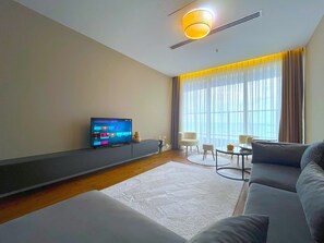 Deluxe Condo, Balcony, Sea View | Soundproofing, iron/ironing board, free WiFi - Flex Ottomare Suites (İstanbul)