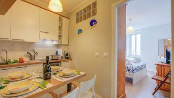 Standard-Apartment, Mehrere Schlafzimmer (Armonia Centrale) | Speisen