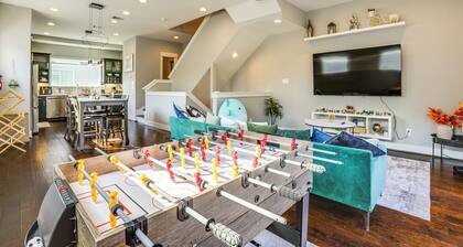 2 Mi to Dtwn: Modern Houston Home w/ Private Patio